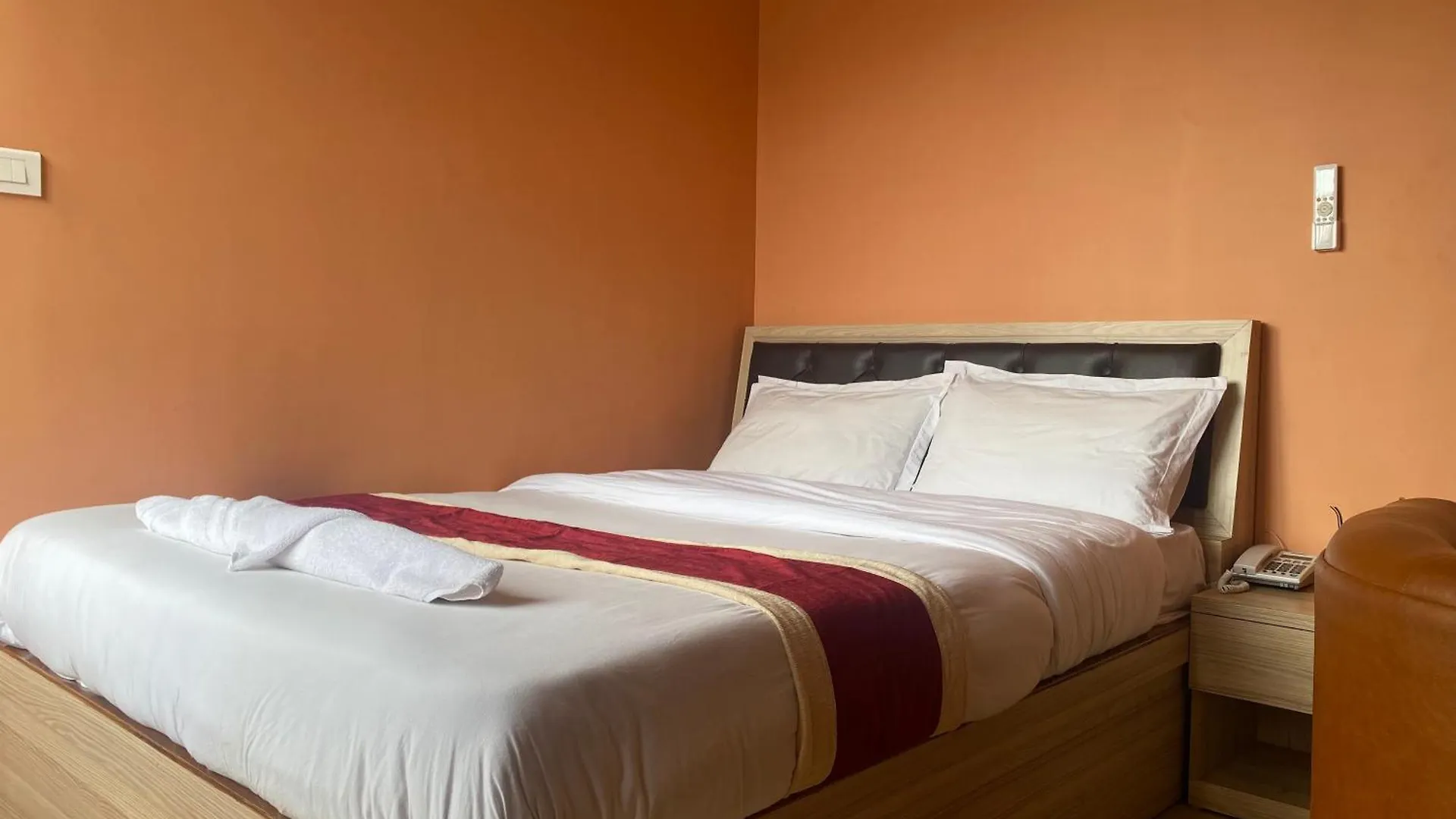 Chris Bed And Breakfast By Hostmandu Jawlakhel Nepal
