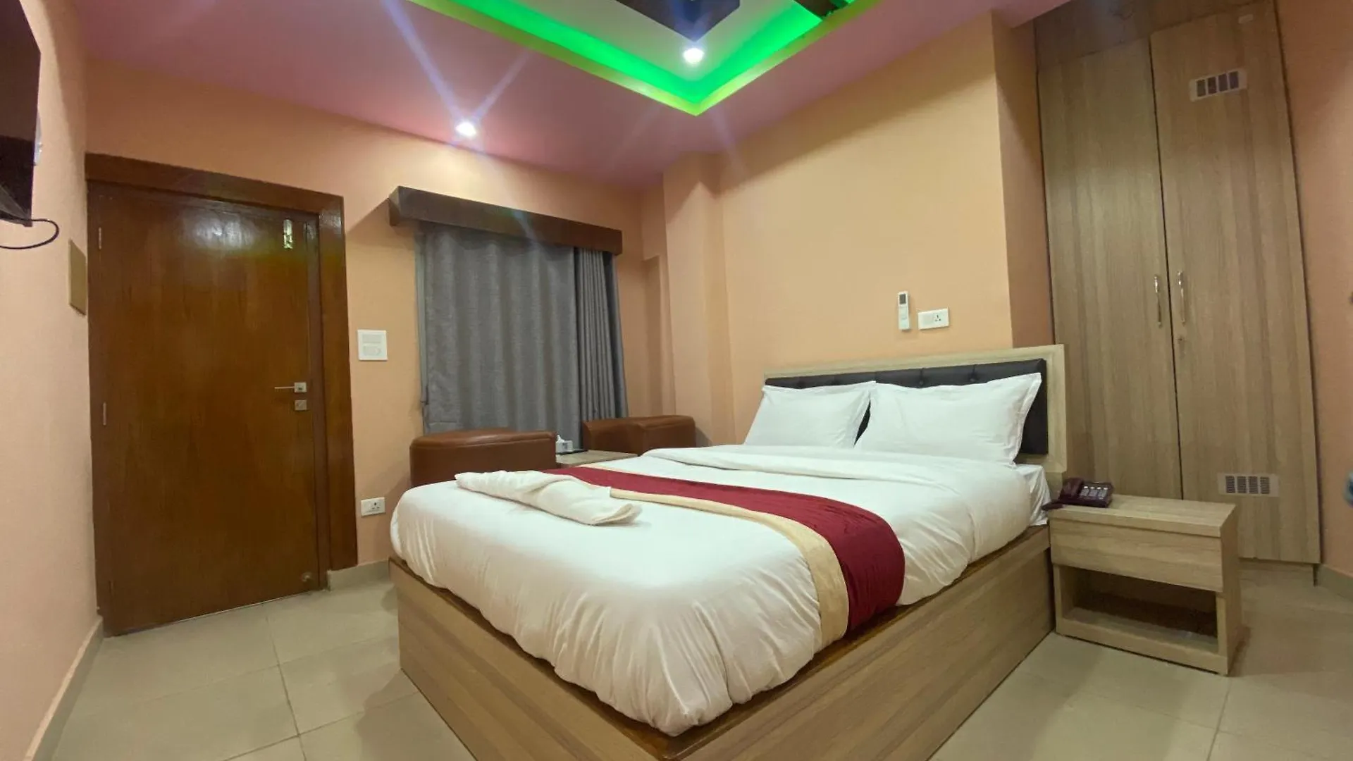 Hotel Chris Bed And Breakfast By Hostmandu Jawlakhel