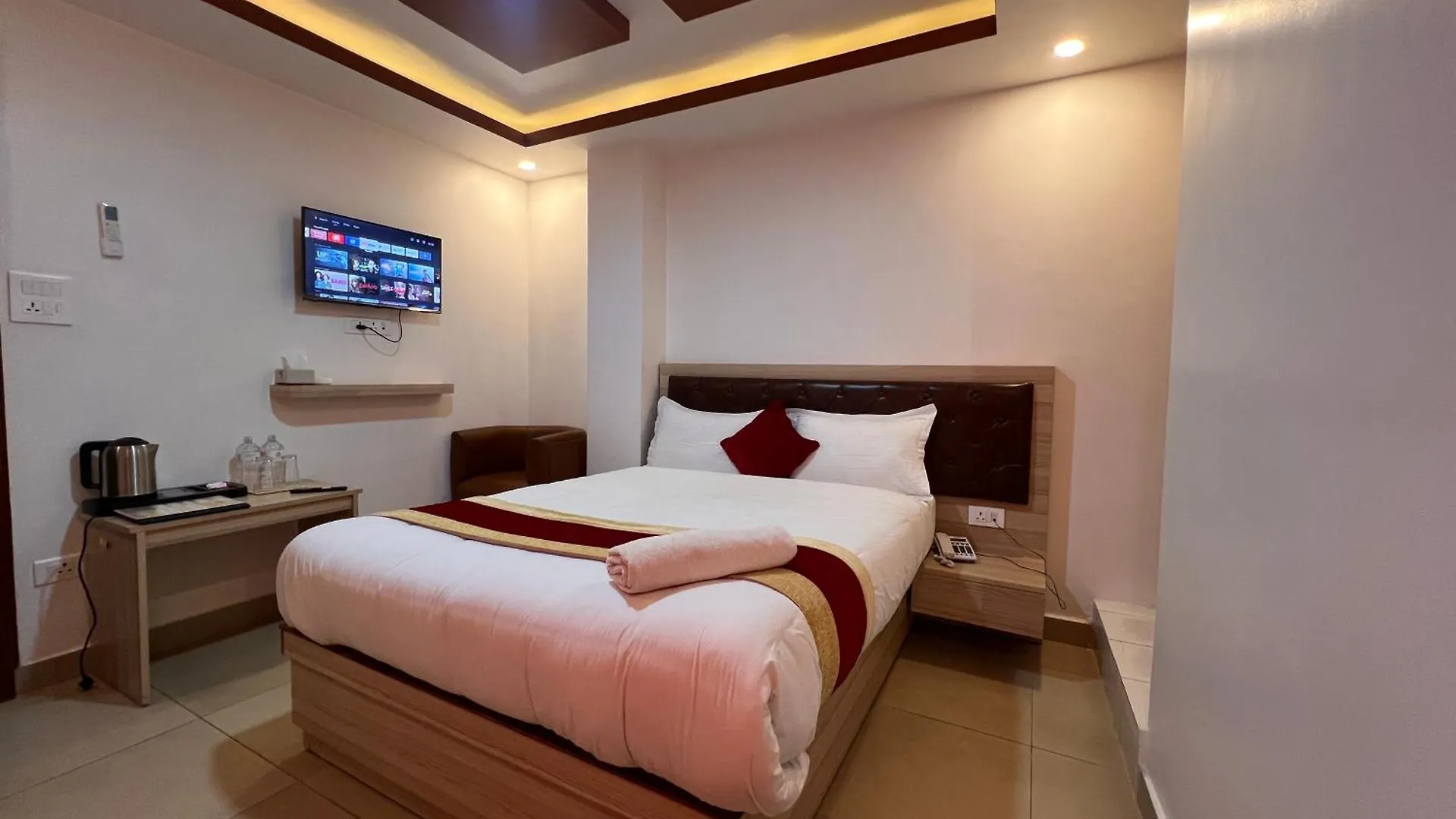 Hotel Chris Bed And Breakfast By Hostmandu Jawlakhel